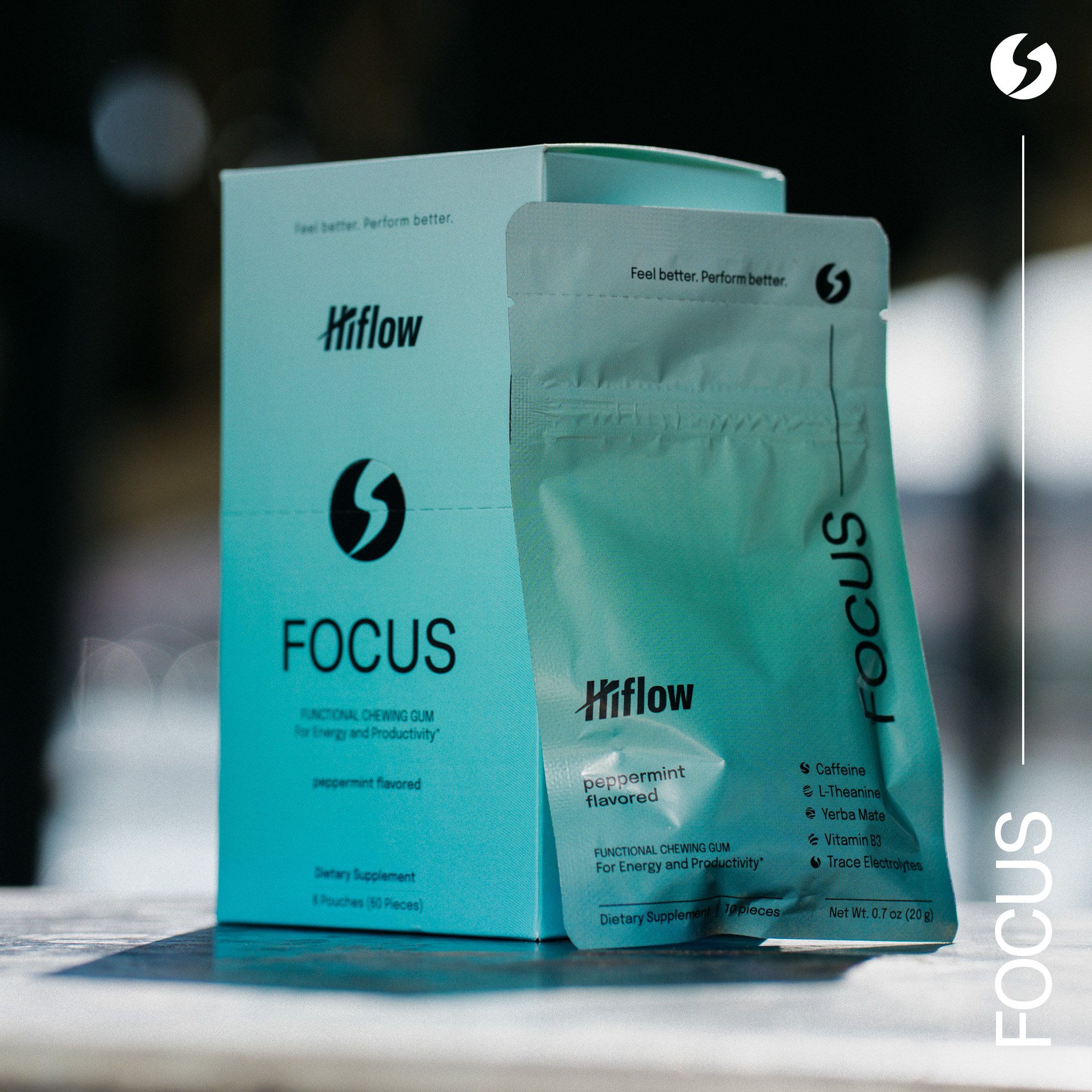 Hiflow Focus package: a box and a pouch next to it.